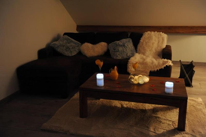 Ecrin D' Amour Suite Romantique Avec Jacuzzi Castels Kültér fotó